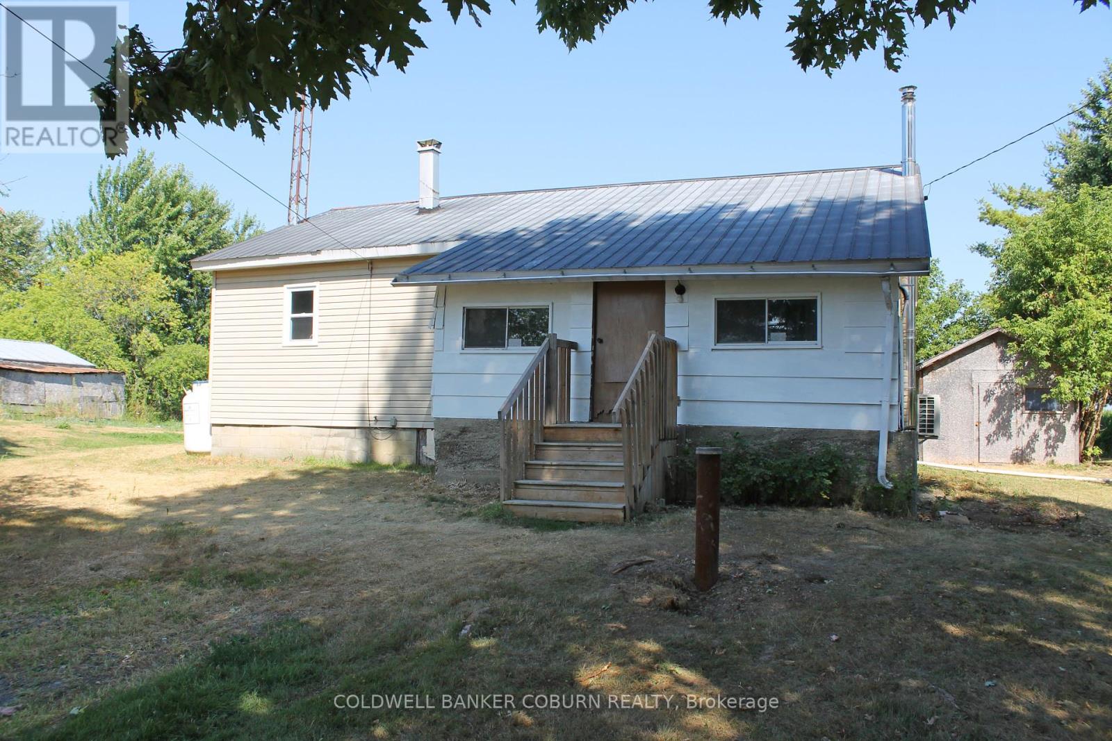 11597 Dundela Road, South Dundas (South Dundas (Matilda) Twp), Ontario  K0E 1K0 - Photo 2 - X12208310