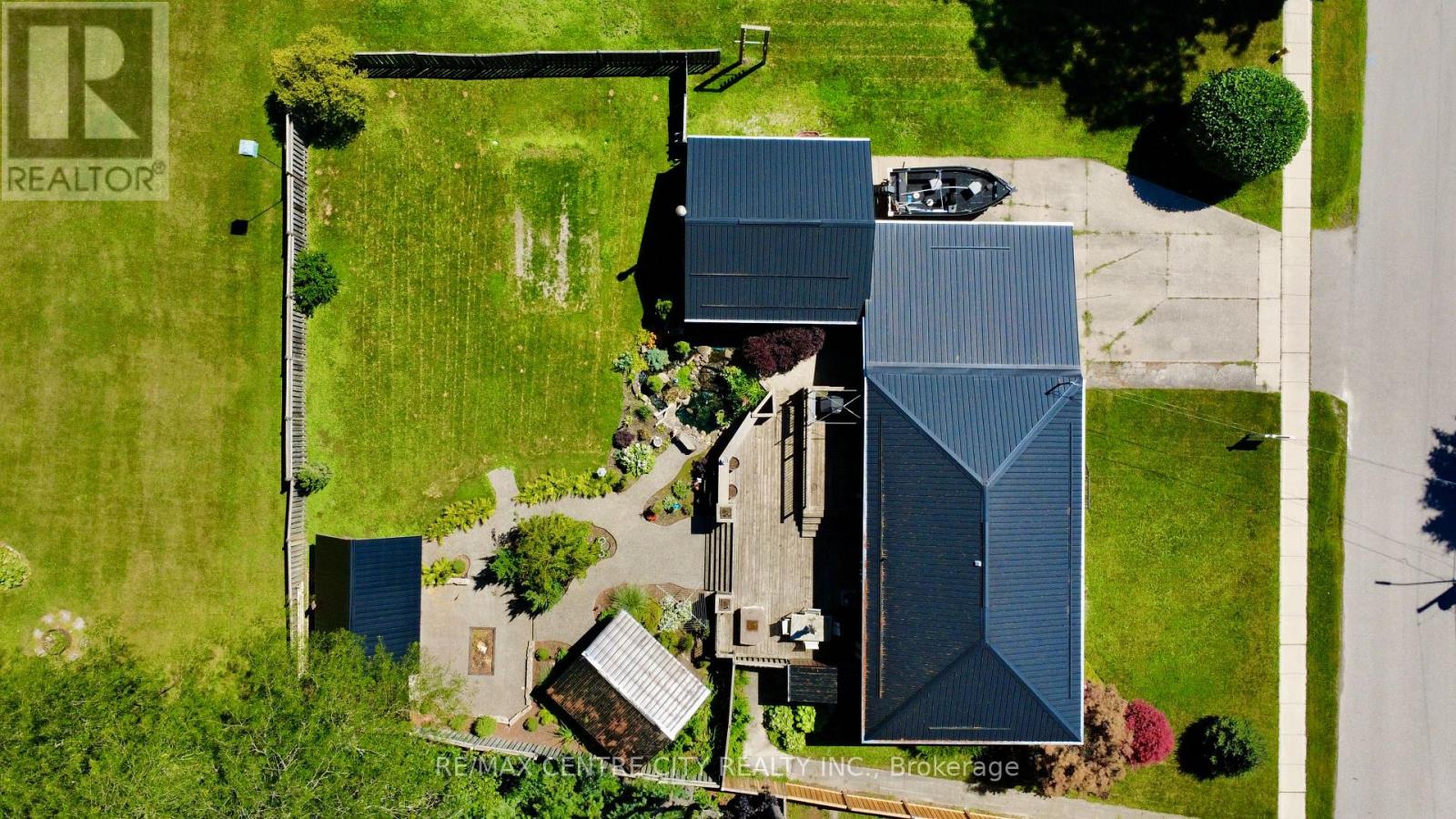 22 Charles Street, Thames Centre, Ontario  N0L 1G2 - Photo 46 - X12149762