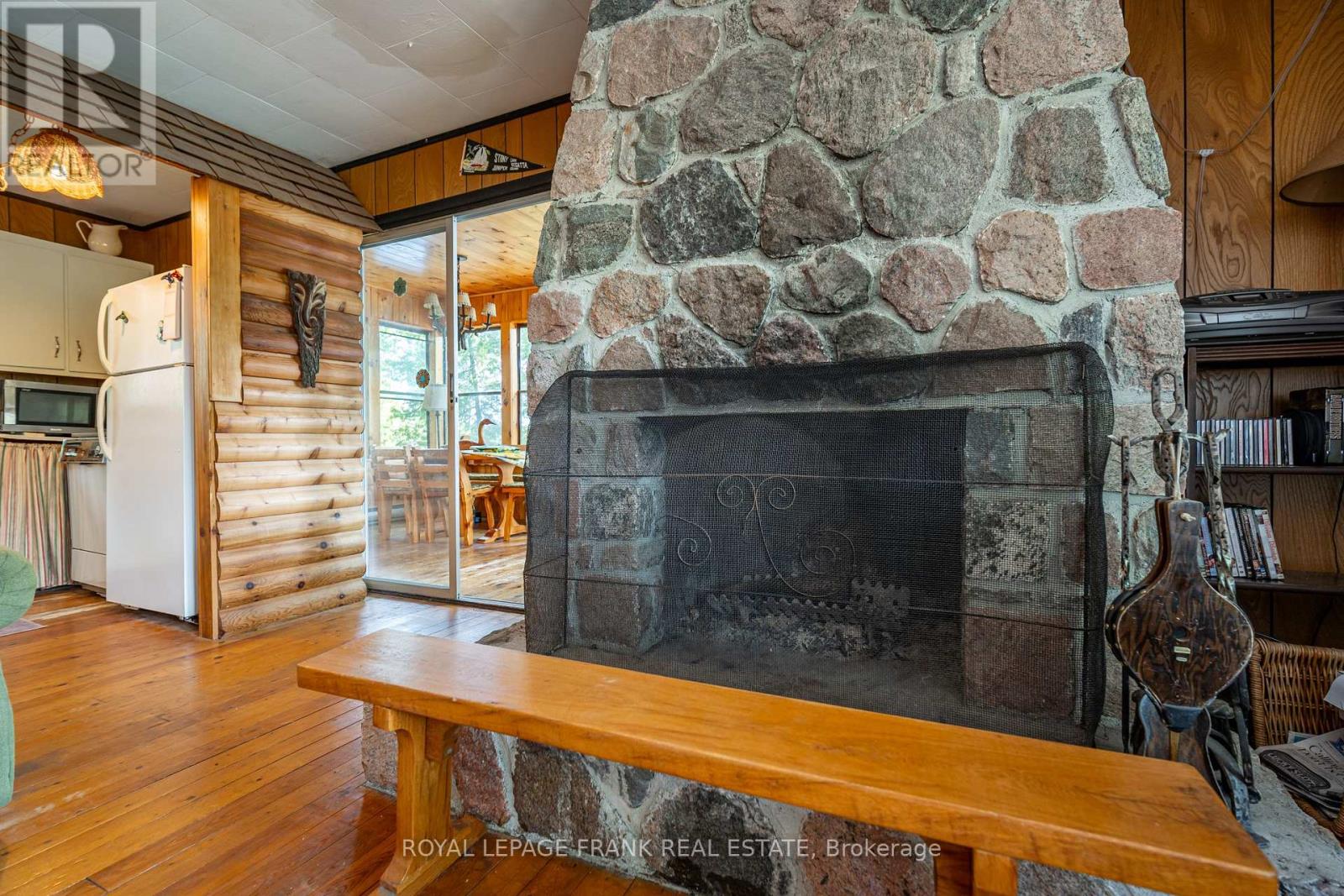 428 & 430 Island 7 Stoney Lake, Douro-Dummer, Ontario  K0L 2H0 - Photo 7 - X12322516