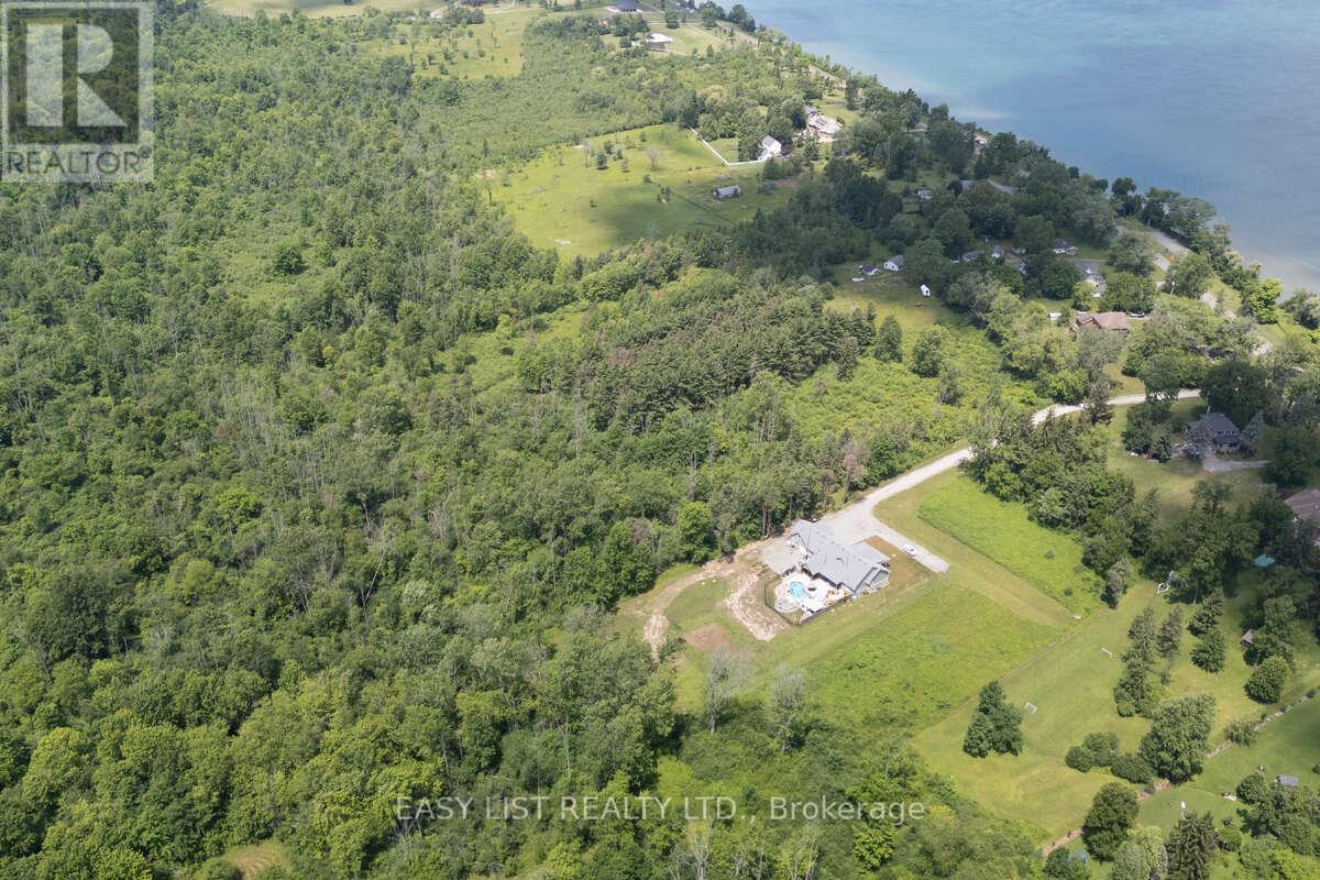 3147 Niagara River Parkway, Fort Erie, Ontario  L0S 1S0 - Photo 3 - X12322478