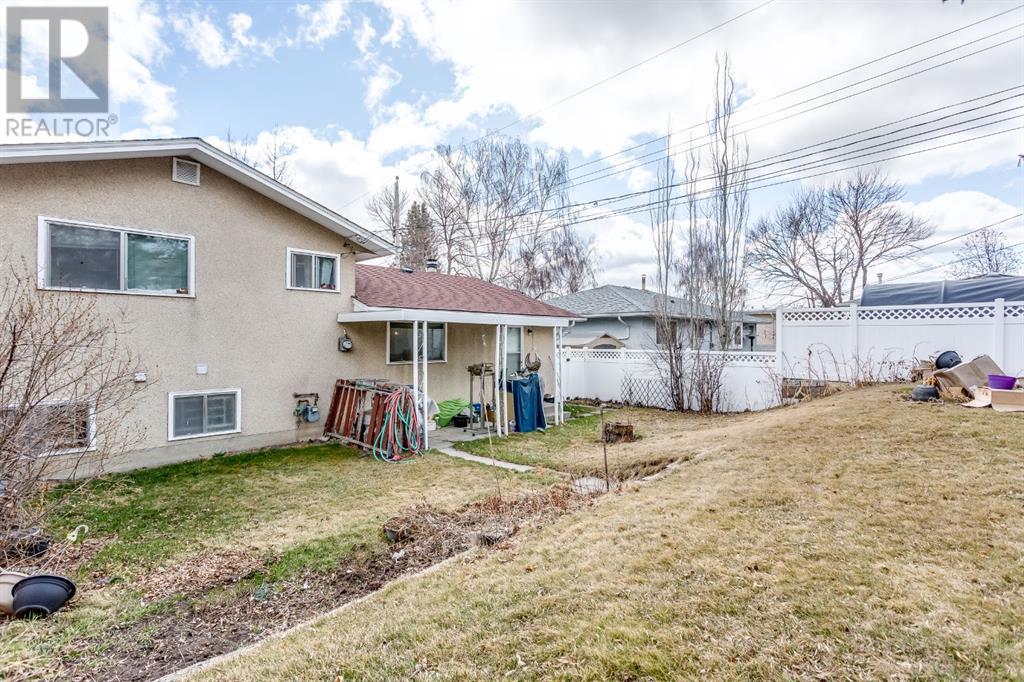7803 Hunterslea Crescent Nw, Calgary, Alberta  T2K 4M3 - Photo 17 - A2239554