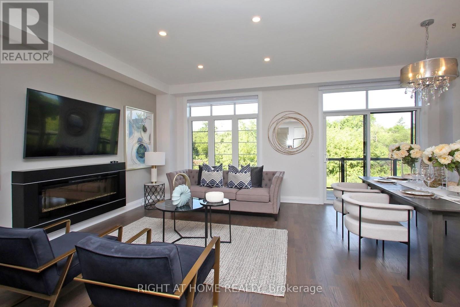 60 Duncombe Lane, Richmond Hill, Ontario  L4C 0Z9 - Photo 15 - N12322508