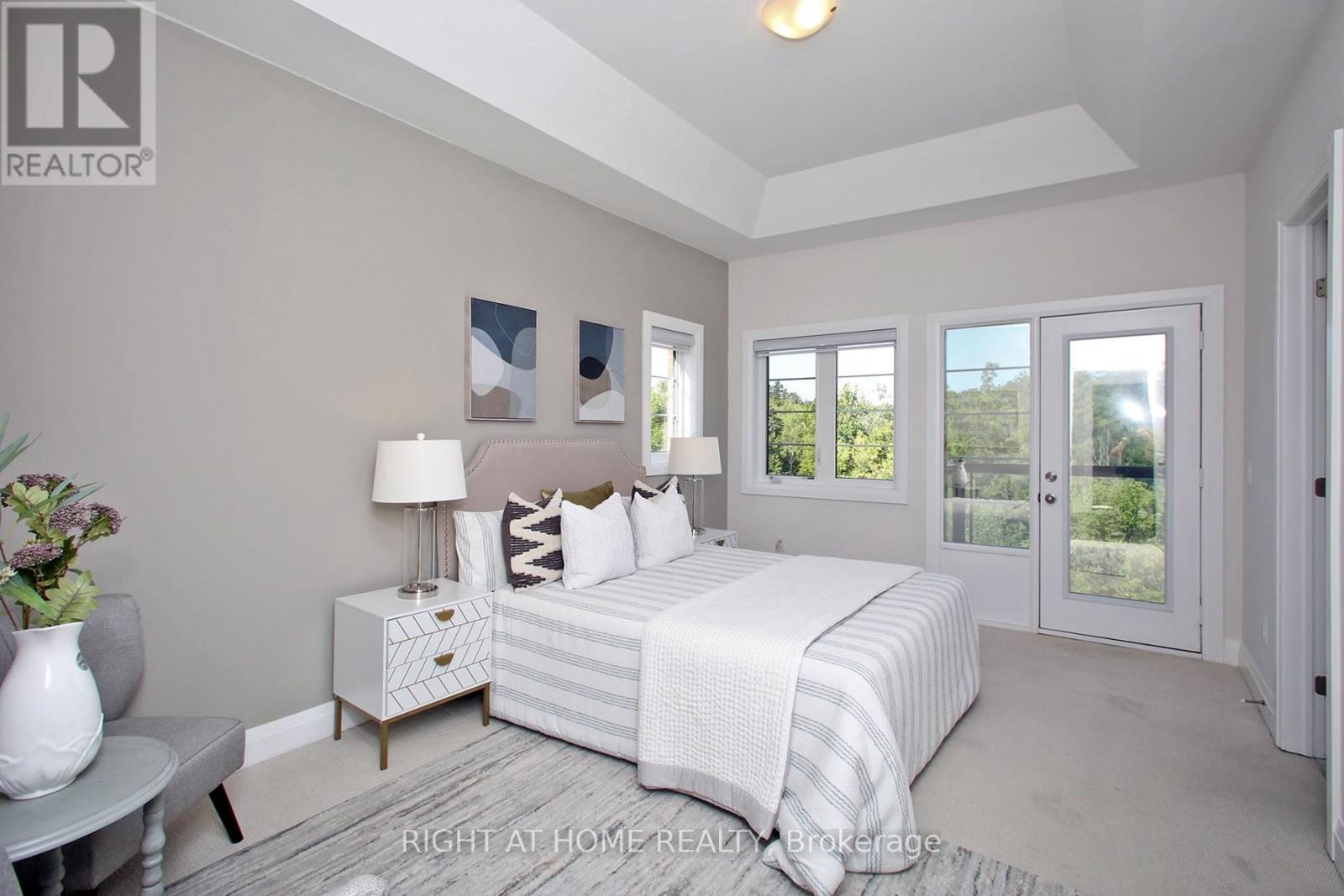 60 Duncombe Lane, Richmond Hill, Ontario  L4C 0Z9 - Photo 19 - N12322508