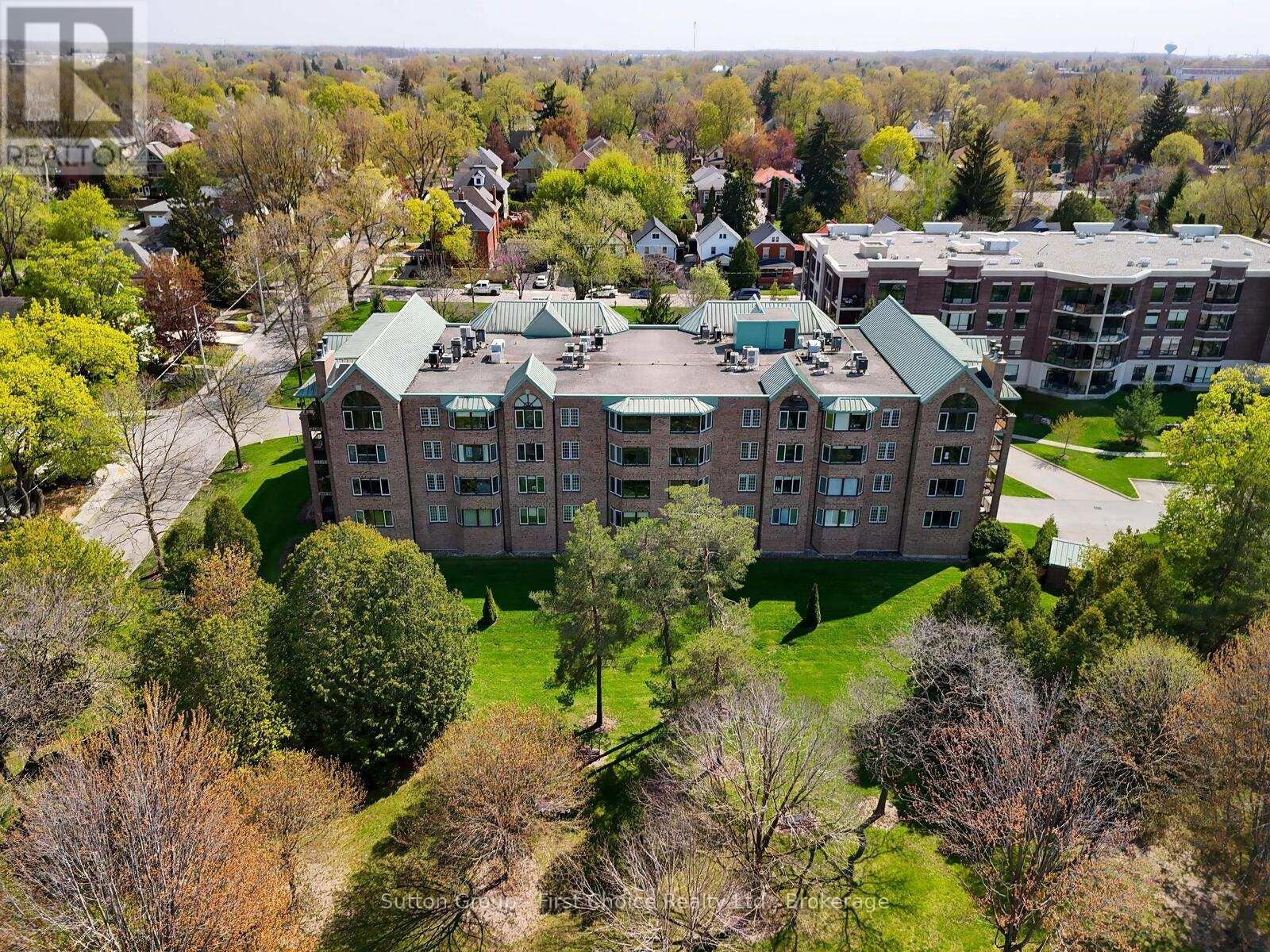 206 - 30 Front Street, Stratford, Ontario  N5A 7S3 - Photo 32 - X12322524