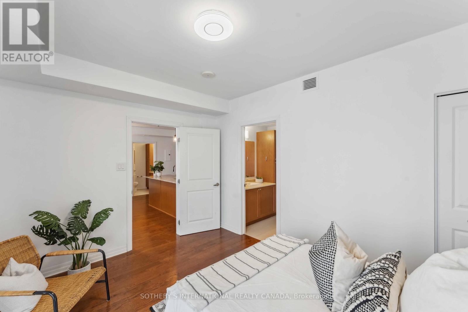 907 - 90 Landry Street, Ottawa, Ontario  K1L 0A9 - Photo 24 - X12322556