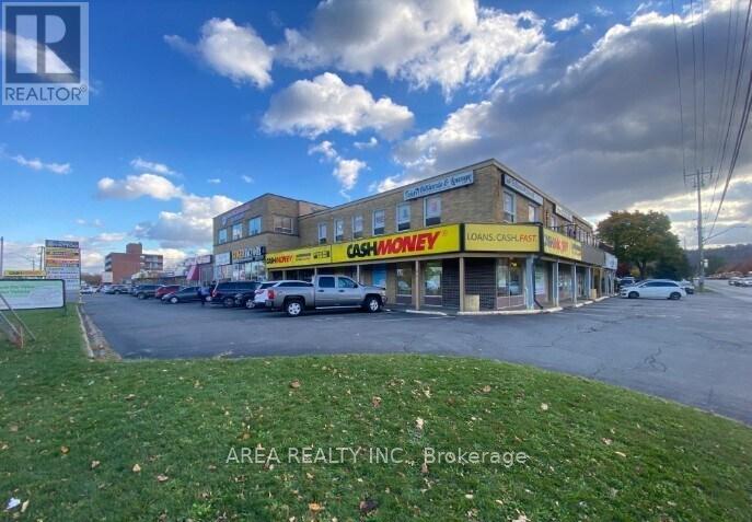 152 Gray Road, Hamilton (Stoney Creek), Ontario  L8G 3V2 - Photo 4 - X12322533