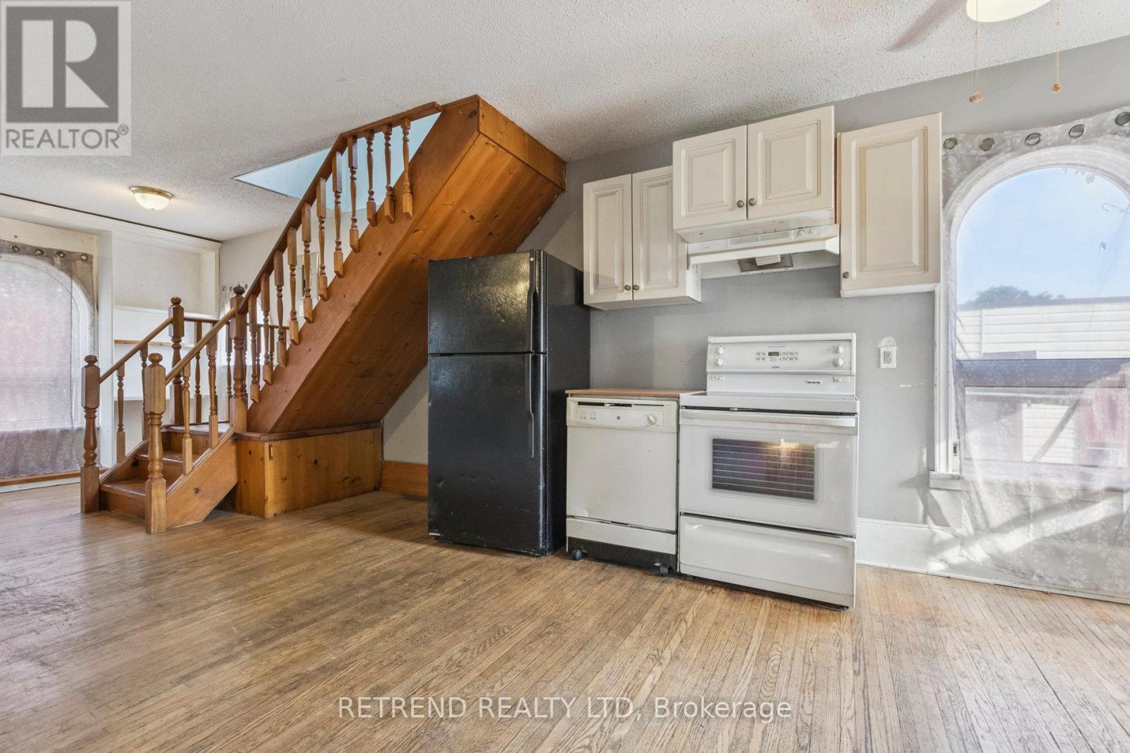 219 Erie Avenue, Brantford, Ontario  N3S 2H1 - Photo 28 - X12322535