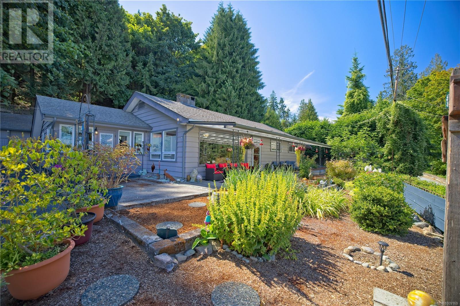 185 Charlesworth Rd, Salt Spring, British Columbia  V8K 2J7 - Photo 1 - 1009169