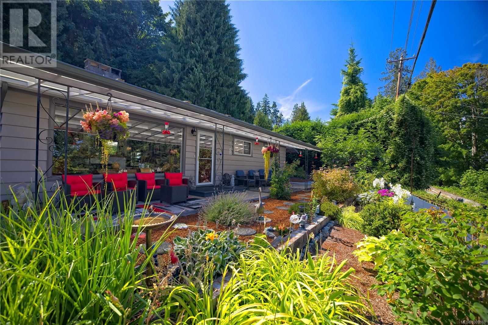 185 Charlesworth Rd, Salt Spring, British Columbia  V8K 2J7 - Photo 2 - 1009169