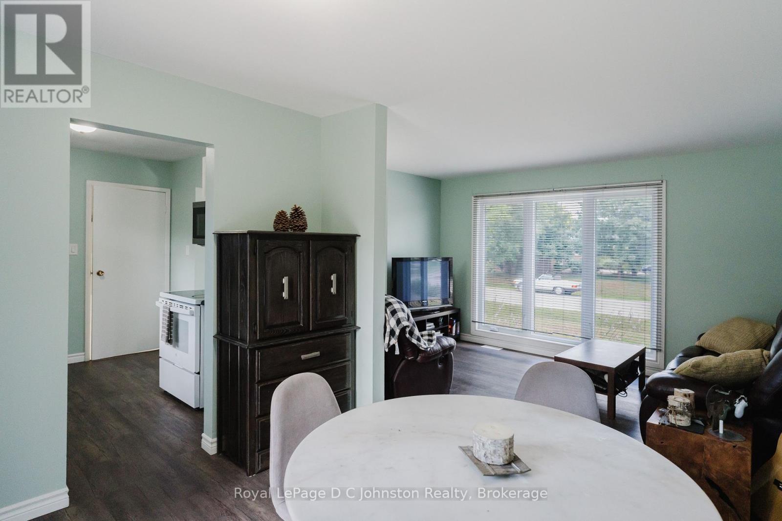 372 Provincial Street, Saugeen Shores, Ontario  N0H 2C1 - Photo 13 - X12322606