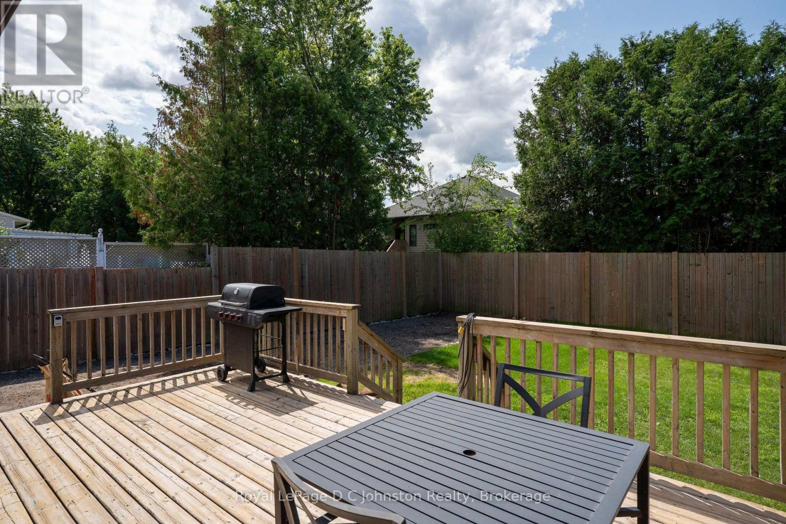372 Provincial Street, Saugeen Shores, Ontario  N0H 2C1 - Photo 6 - X12322606