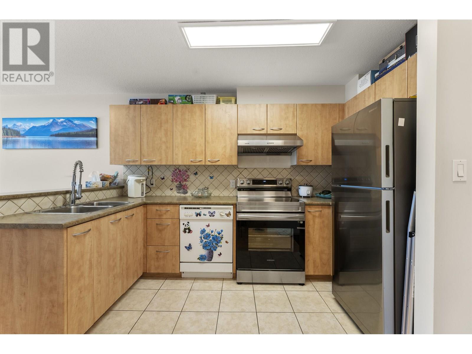 210 2973 Kingsway, Vancouver, British Columbia  V5R 5J4 - Photo 5 - R3033067
