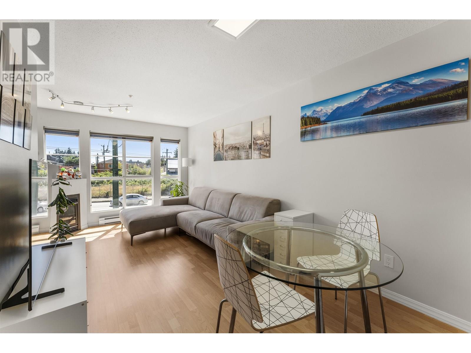210 2973 Kingsway, Vancouver, British Columbia  V5R 5J4 - Photo 2 - R3033067