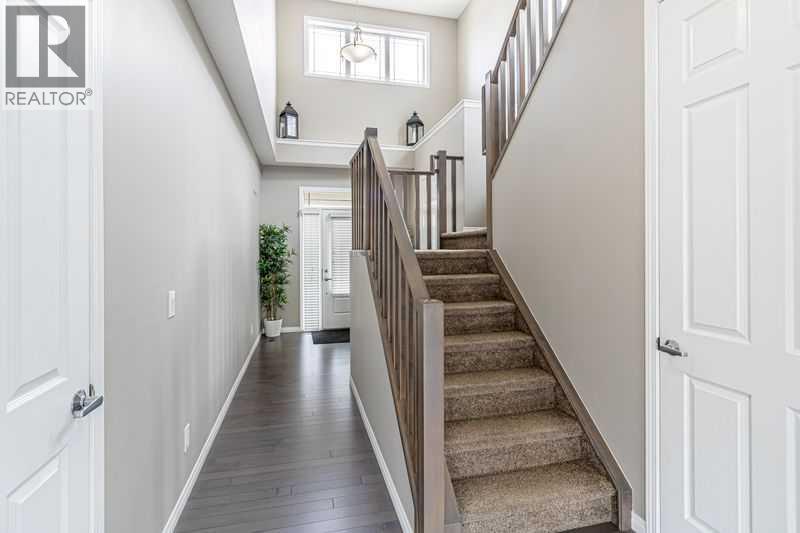 Property at 92 windford Park SW image 5