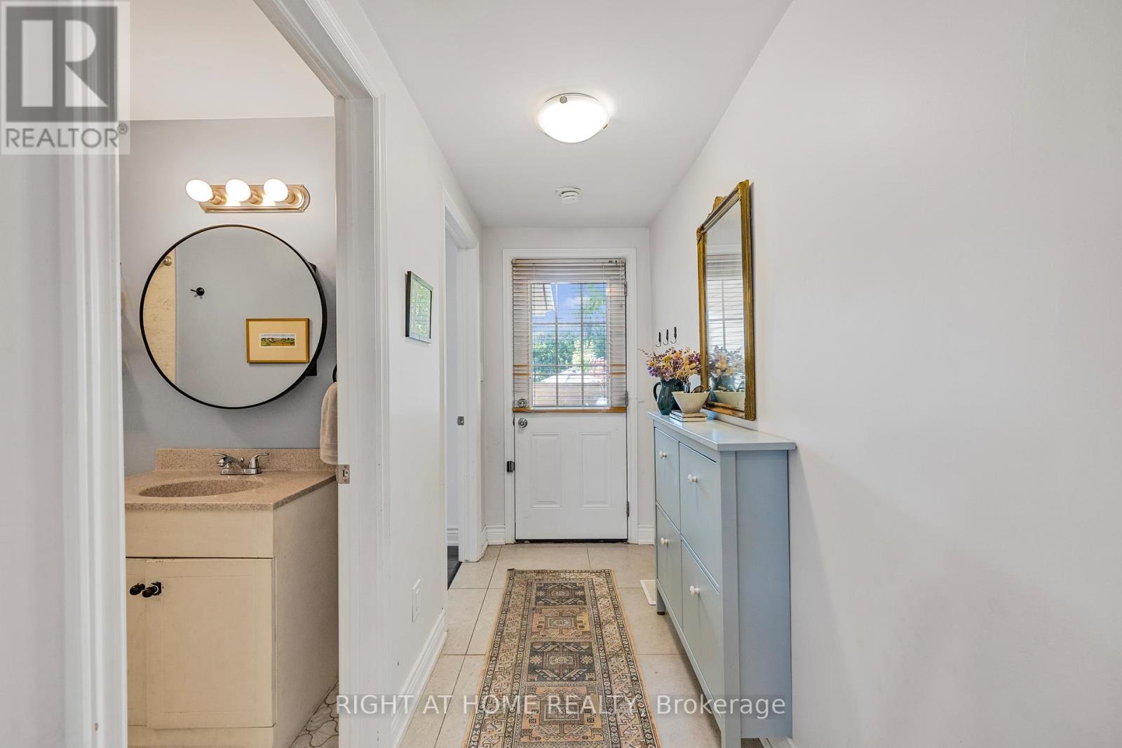 71 Robins Avenue, Hamilton, Ontario  L8H 4N3 - Photo 12 - X12318576