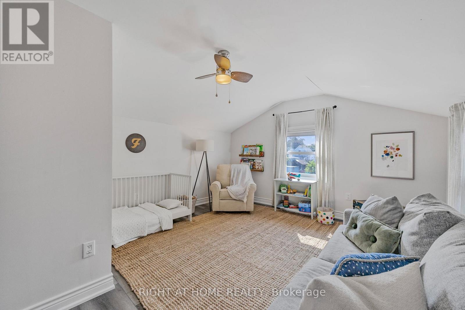 71 Robins Avenue, Hamilton, Ontario  L8H 4N3 - Photo 18 - X12318576