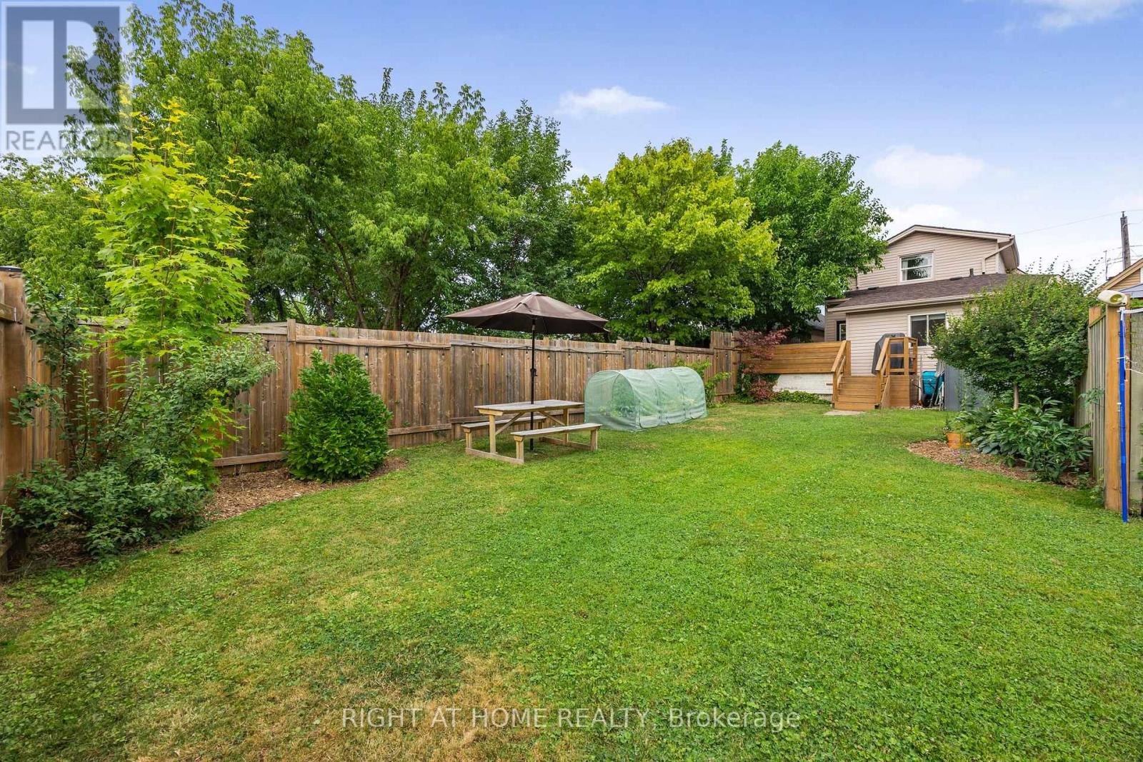 71 Robins Avenue, Hamilton, Ontario  L8H 4N3 - Photo 26 - X12318576