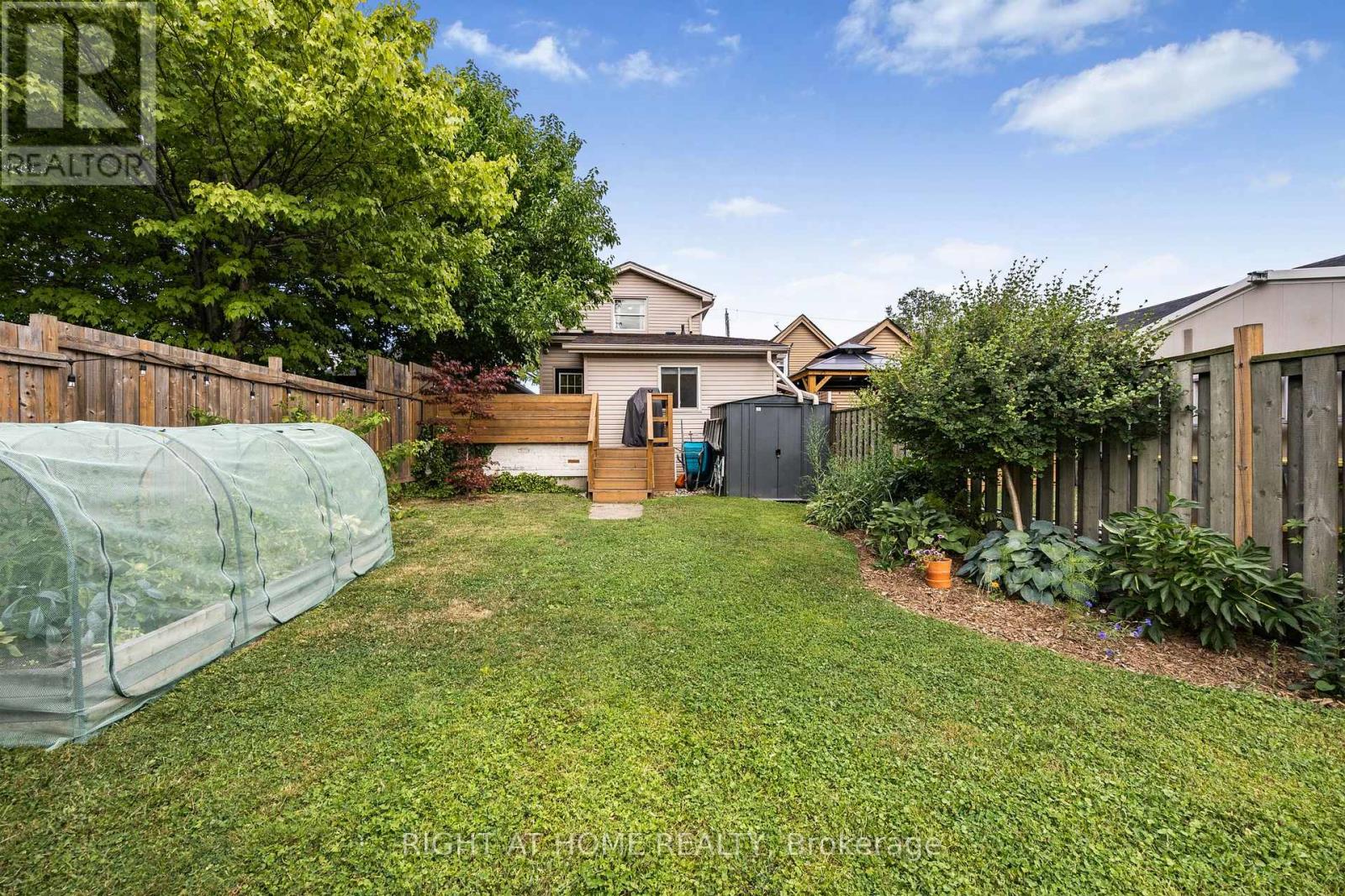 71 Robins Avenue, Hamilton, Ontario  L8H 4N3 - Photo 25 - X12318576