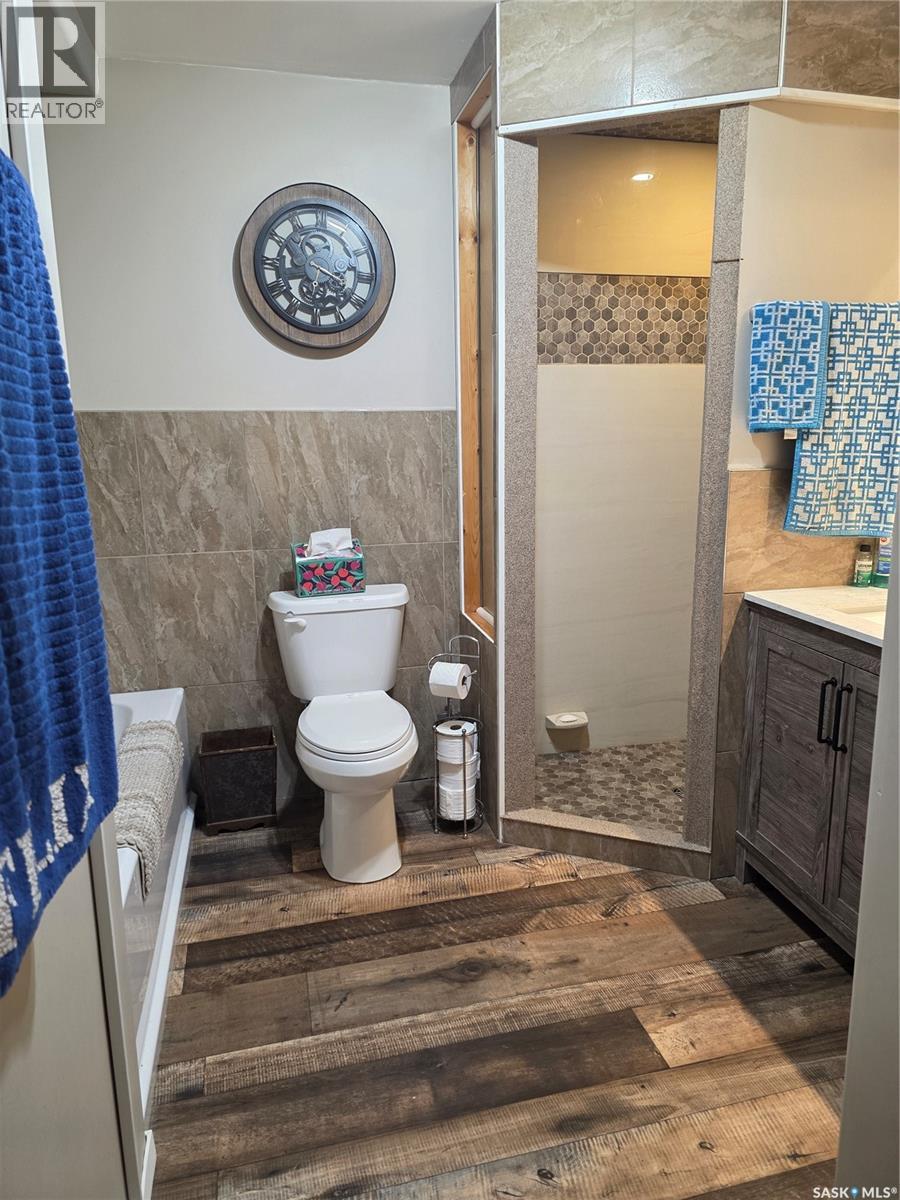 Lorem Ipsum Dolor, Rosetown, Saskatchewan  S0L  - Photo 18 - DEMO28685670