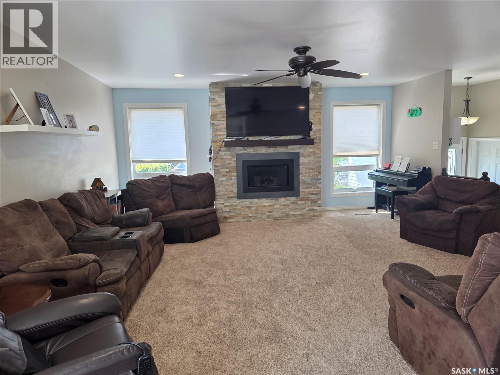 Lorem Ipsum Dolor, Rosetown, Saskatchewan  S0L  - Photo 2 - DEMO28685670