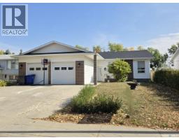 908 Marriott Close, Rosetown, Ca