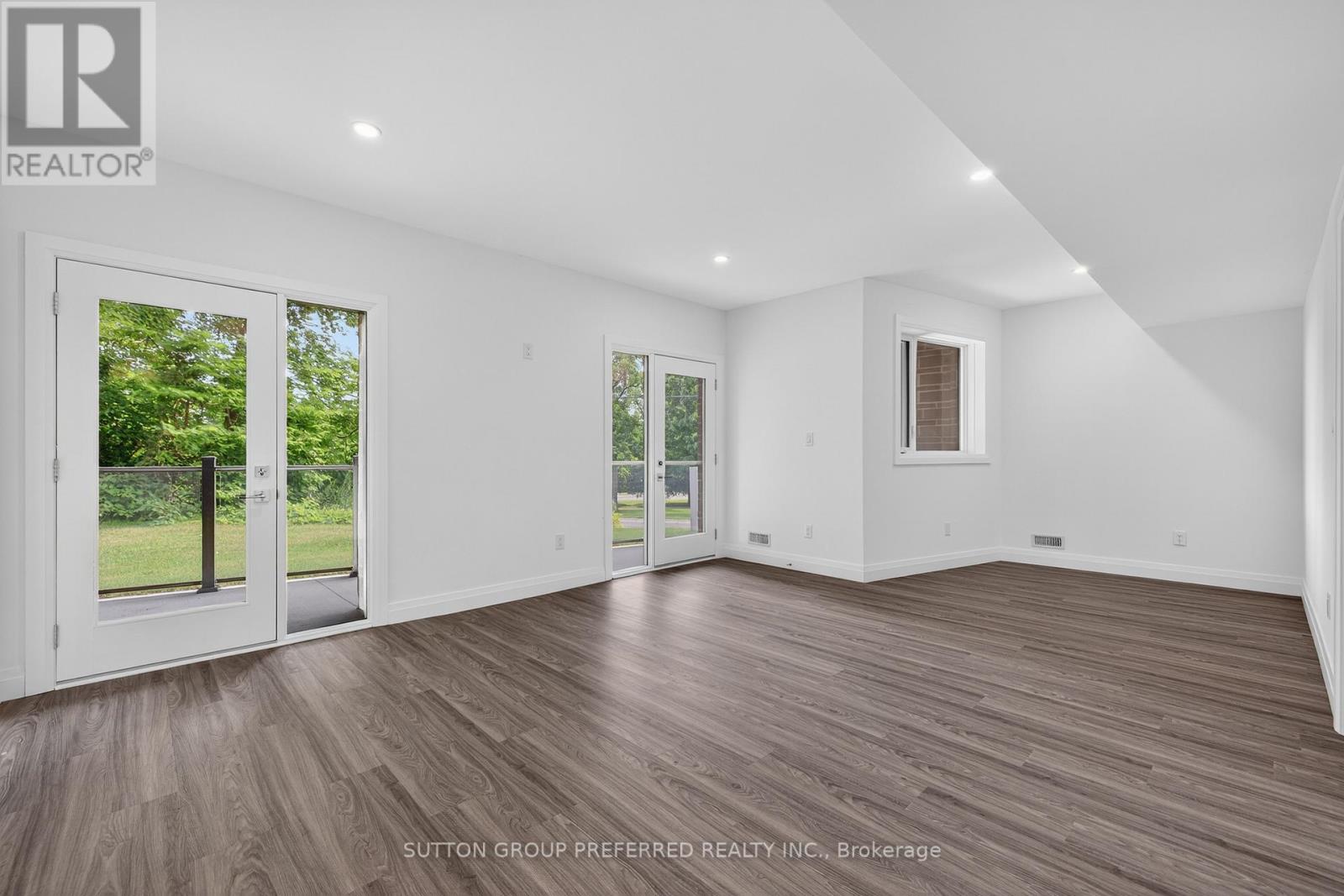 11 - 495 Oakridge Drive, London North, Ontario  N6H 0H2 - Photo 29 - X12322665
