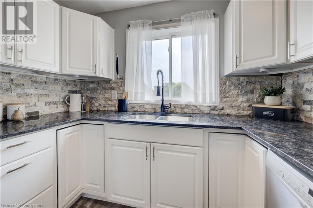 Photo 11 of 47 for 18 Sauble River Road Unit# 6