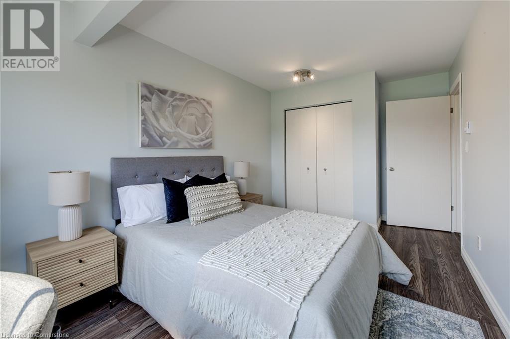 Photo 26 of 47 for 18 Sauble River Road Unit# 6