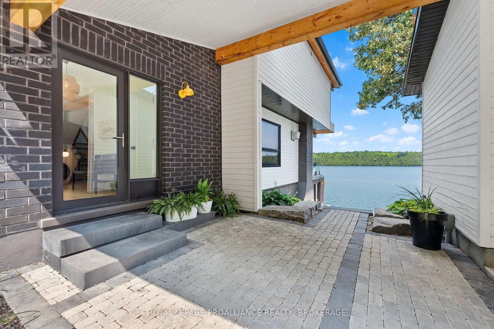 1111 Heron Lane, Frontenac, Ontario  K0H 1X0 - Photo 3 - X12318353