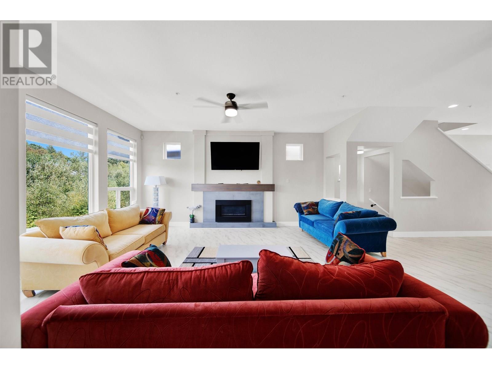 Property at 23849 103A AVENUE image 4