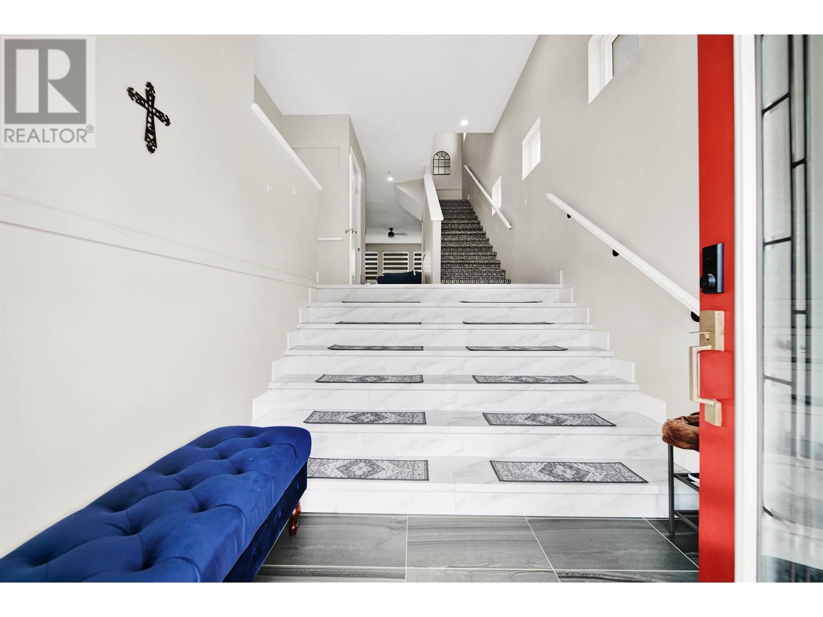 Property at 23849 103A AVENUE image 3