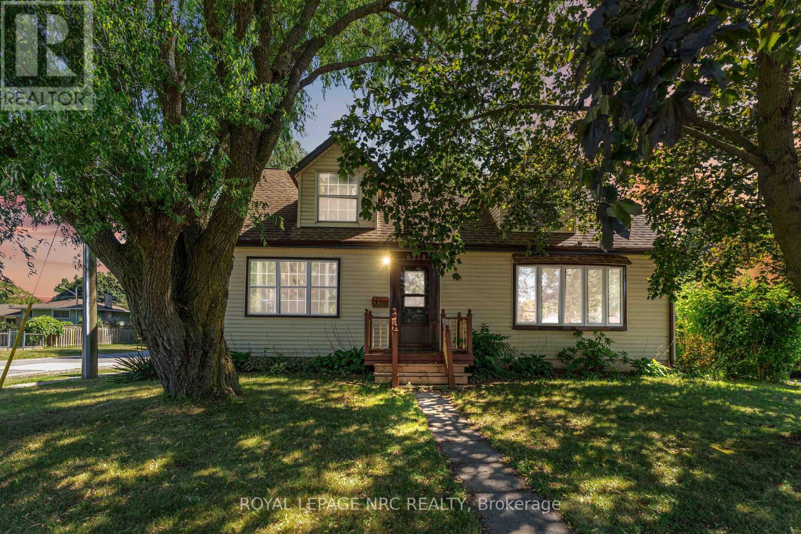 Property at 6528 RIALL STREET image 2