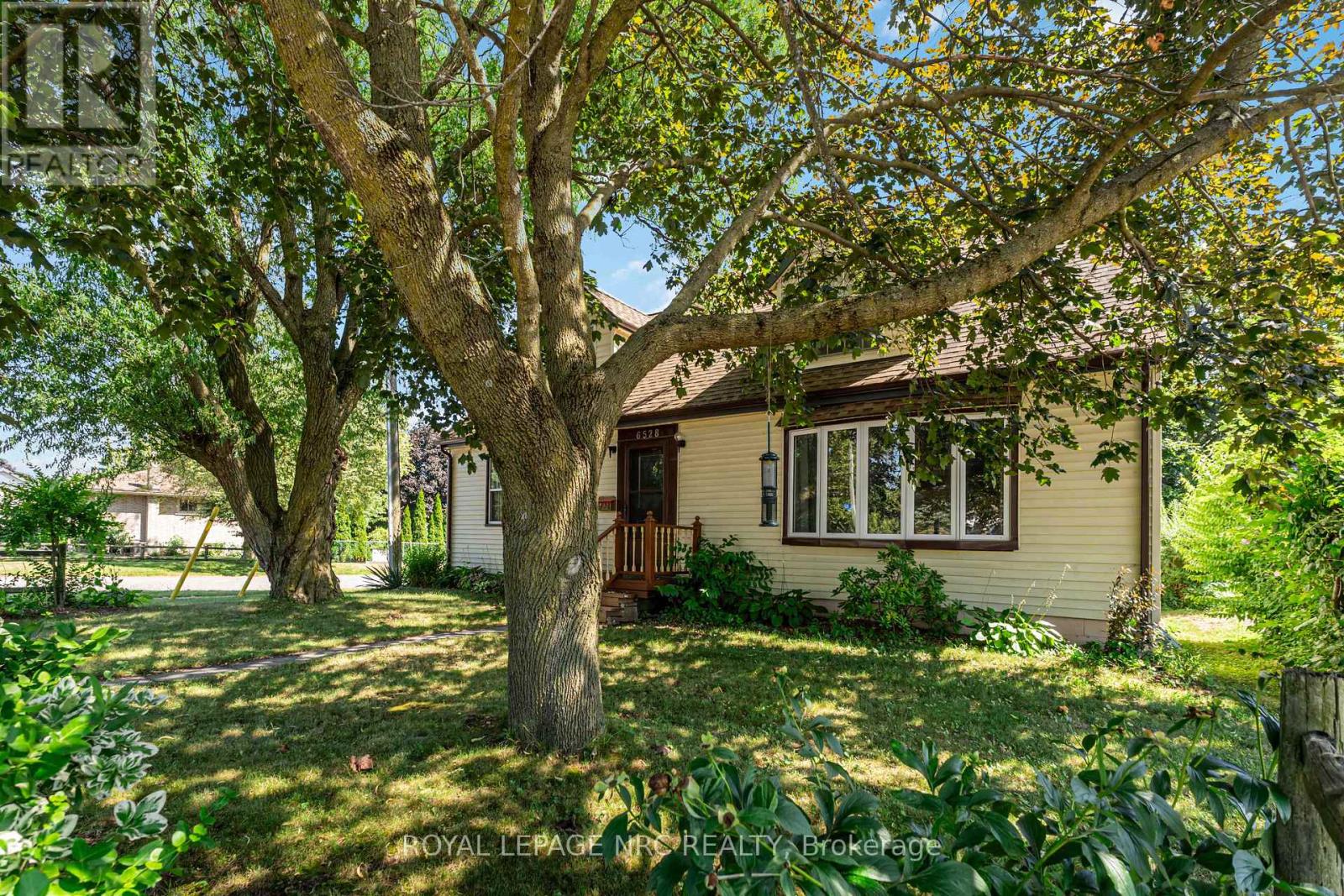 Property at 6528 RIALL STREET image 4