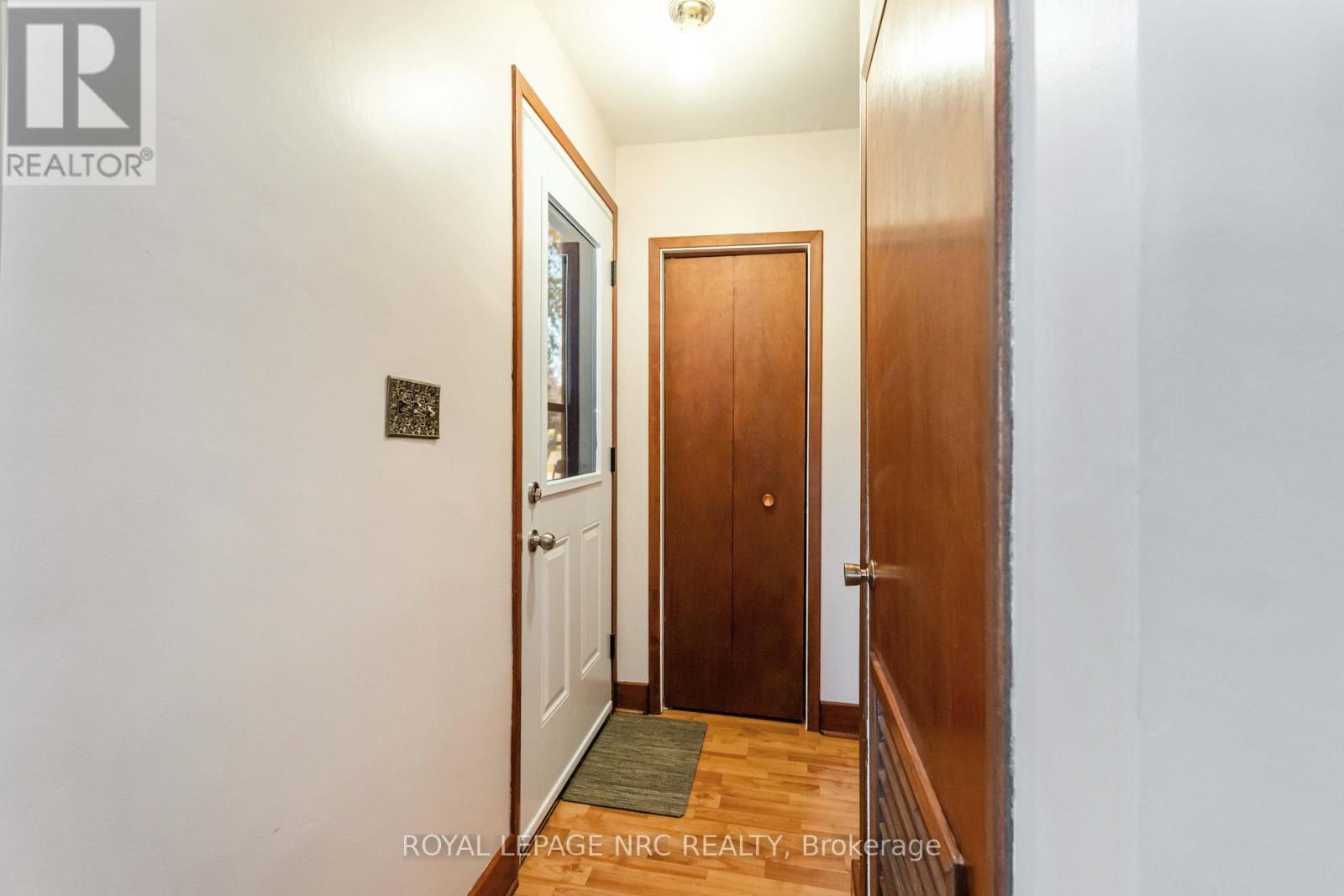 Property at 6528 RIALL STREET image 5