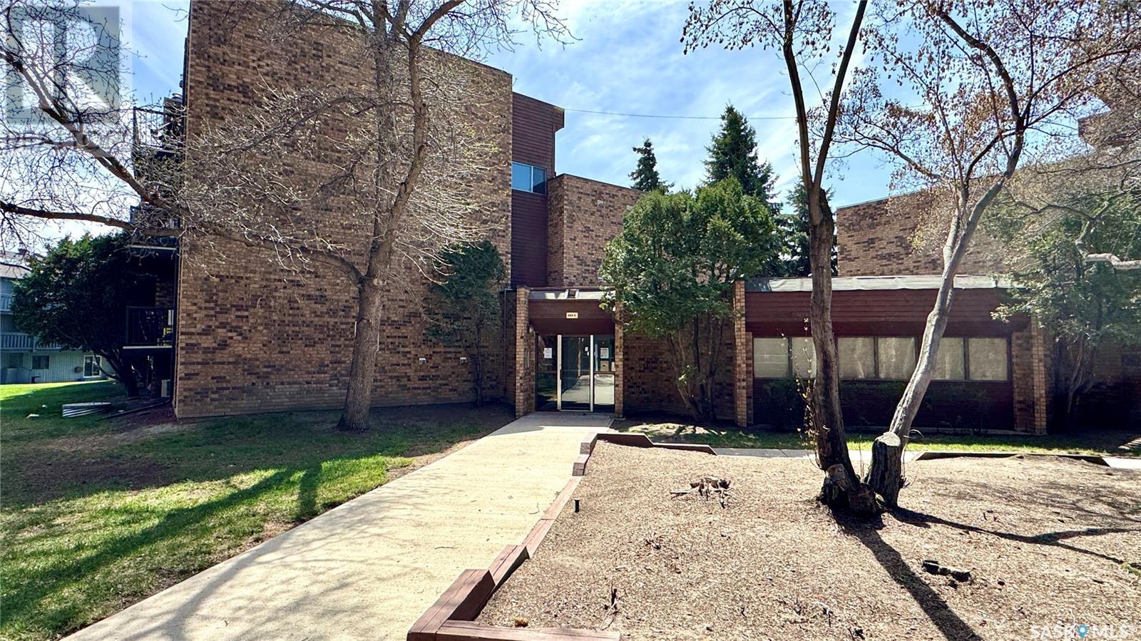 Property at 307 802C Kingsmere BOULEVARD image 2