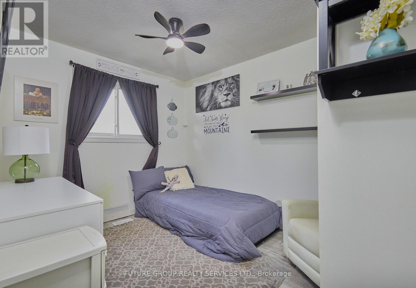 5 Burke Street, Georgina, Ontario  L0E 1R0 - Photo 17 - N12322682