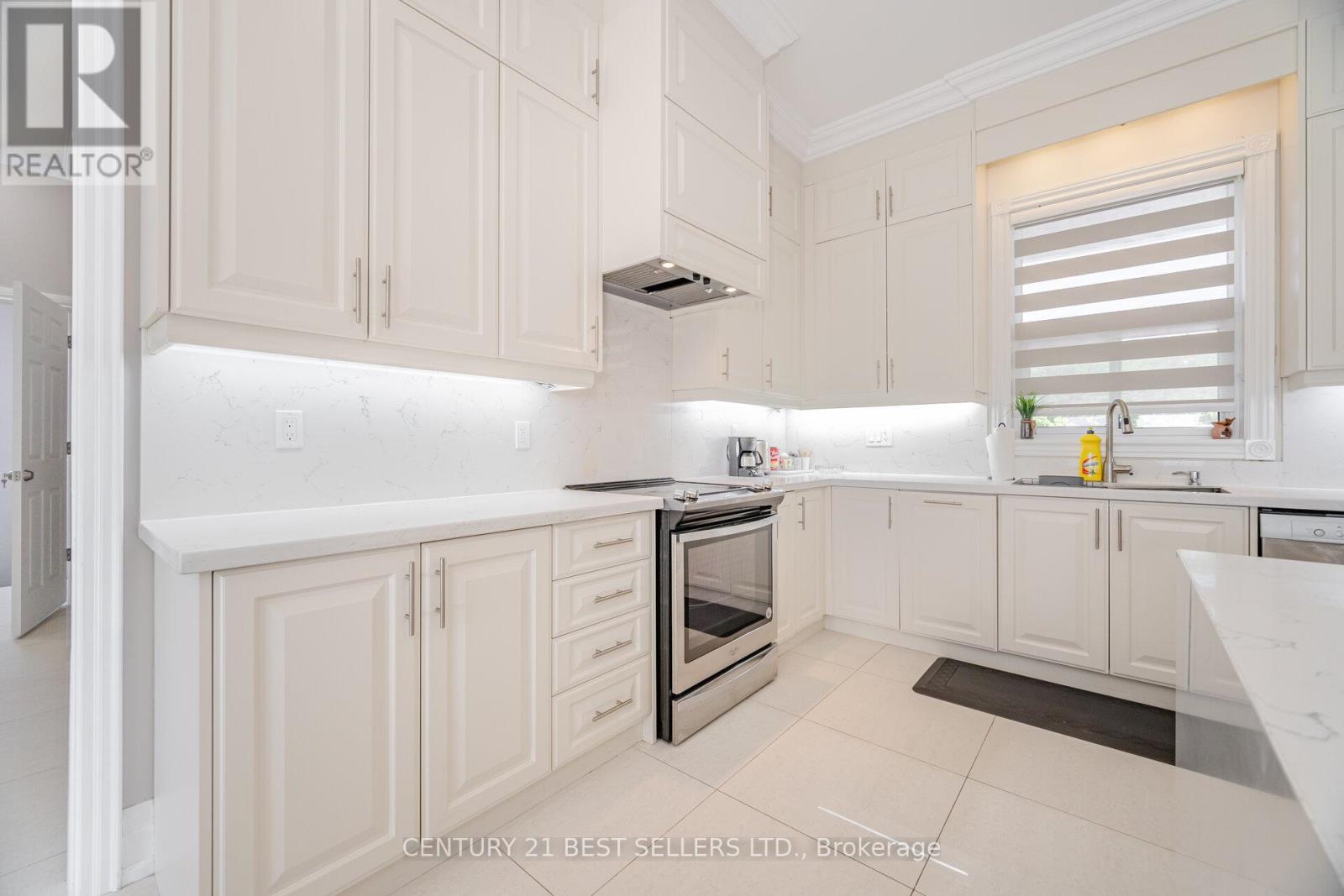10108 Clarkway Drive, Brampton, Ontario  L6P 0V8 - Photo 14 - W12320992