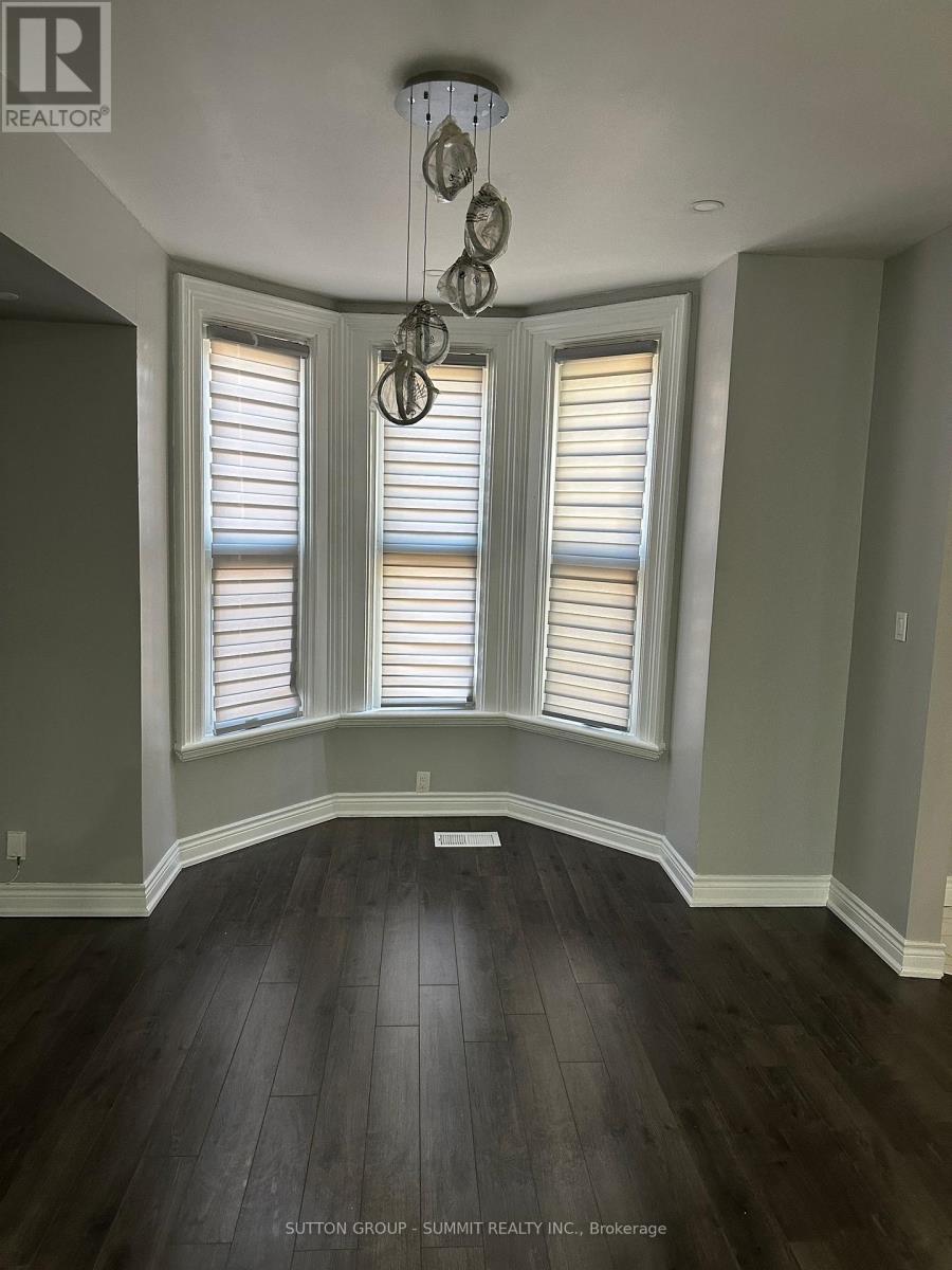 10 Pearl Street, Brantford, Ontario  N3T 3N4 - Photo 3 - X12322695