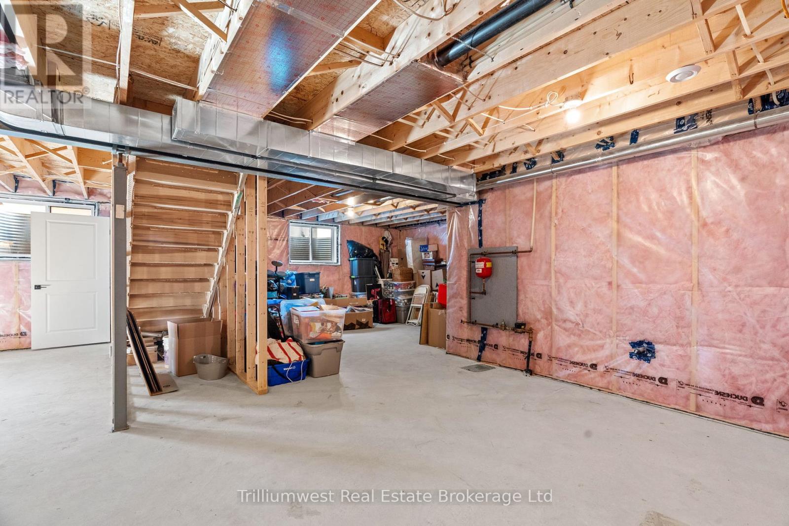 155 Mcleod Street, North Middlesex, Ontario  N0M 2K0 - Photo 37 - X12227872