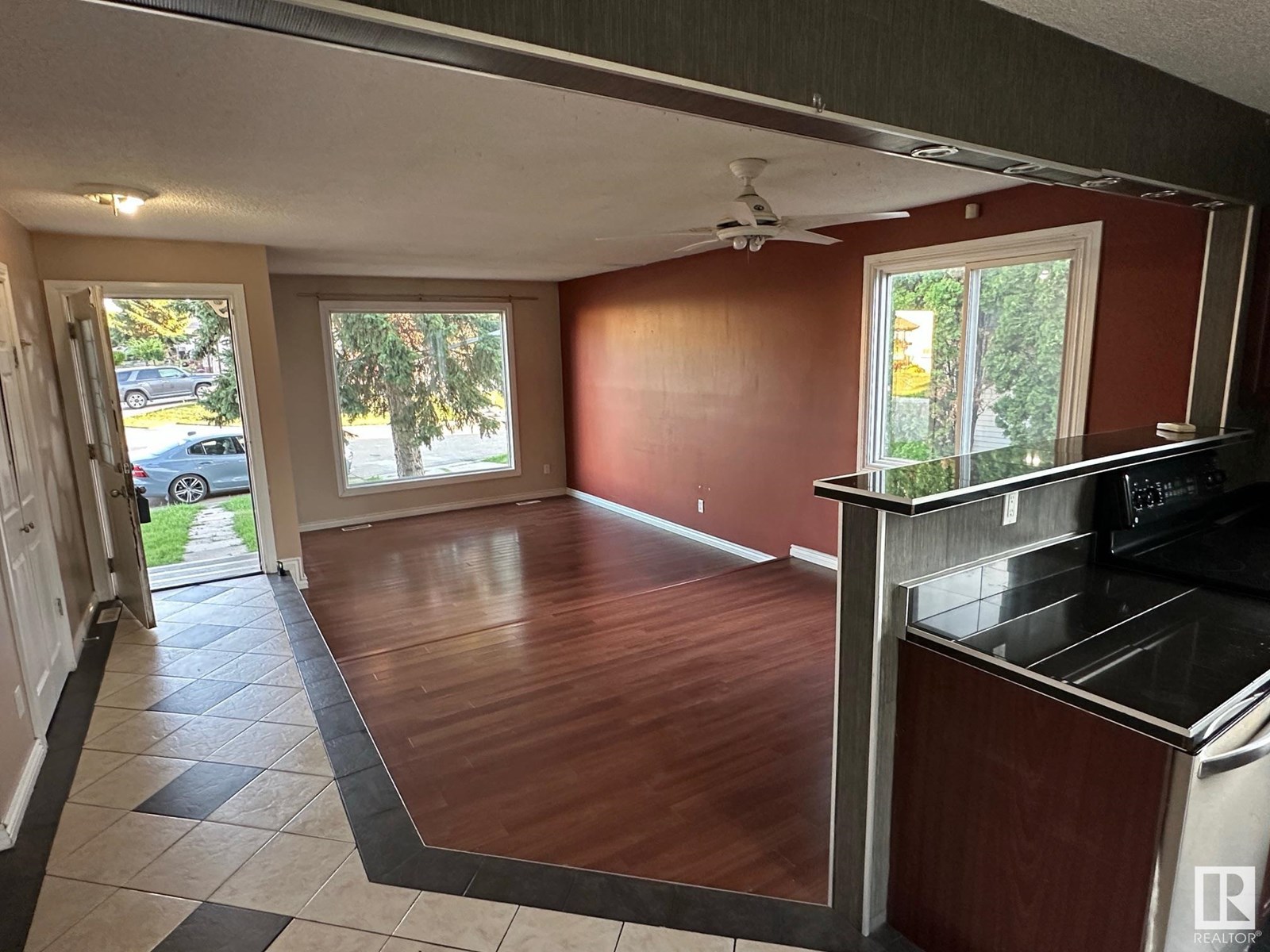 Property at 54 MATHIAS AV image 2