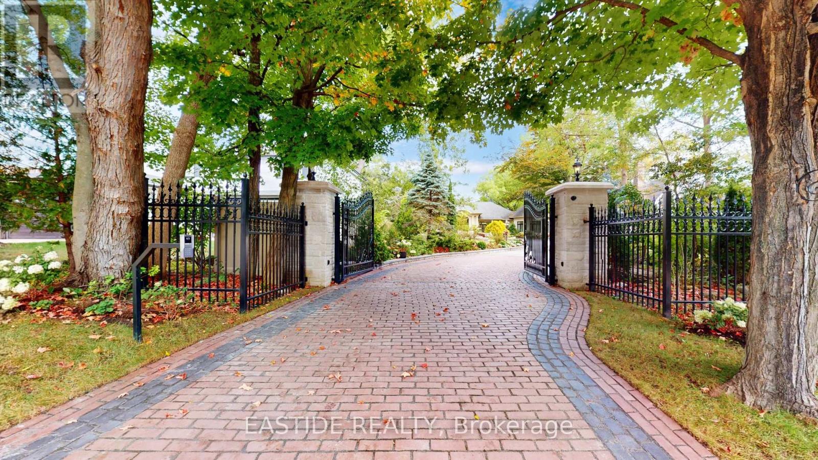 Property at 431 FOURTH LINE image 2