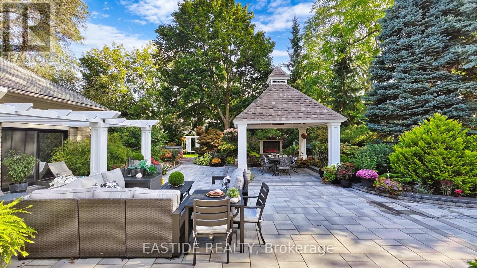 431 Fourth Line, Oakville, Ontario  L6L 5A5 - Photo 38 - W12186366