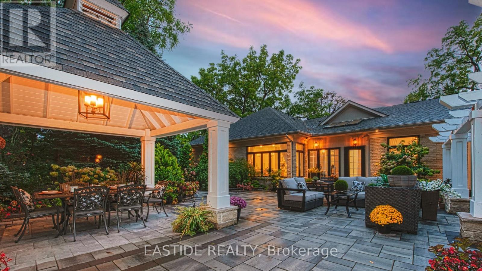 431 Fourth Line, Oakville, Ontario  L6L 5A5 - Photo 39 - W12186366