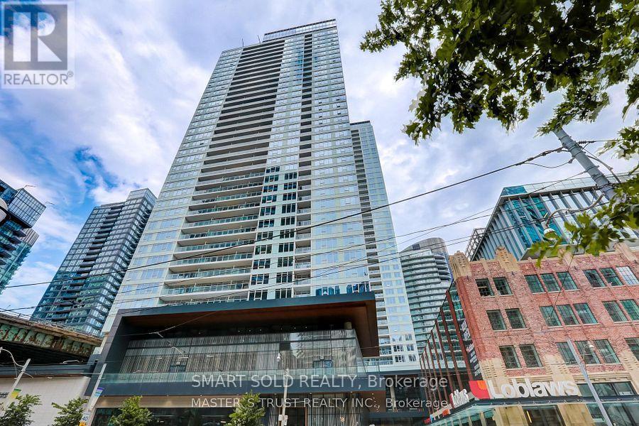 2711 - 19 BATHURST STREET, Toronto, Ontario