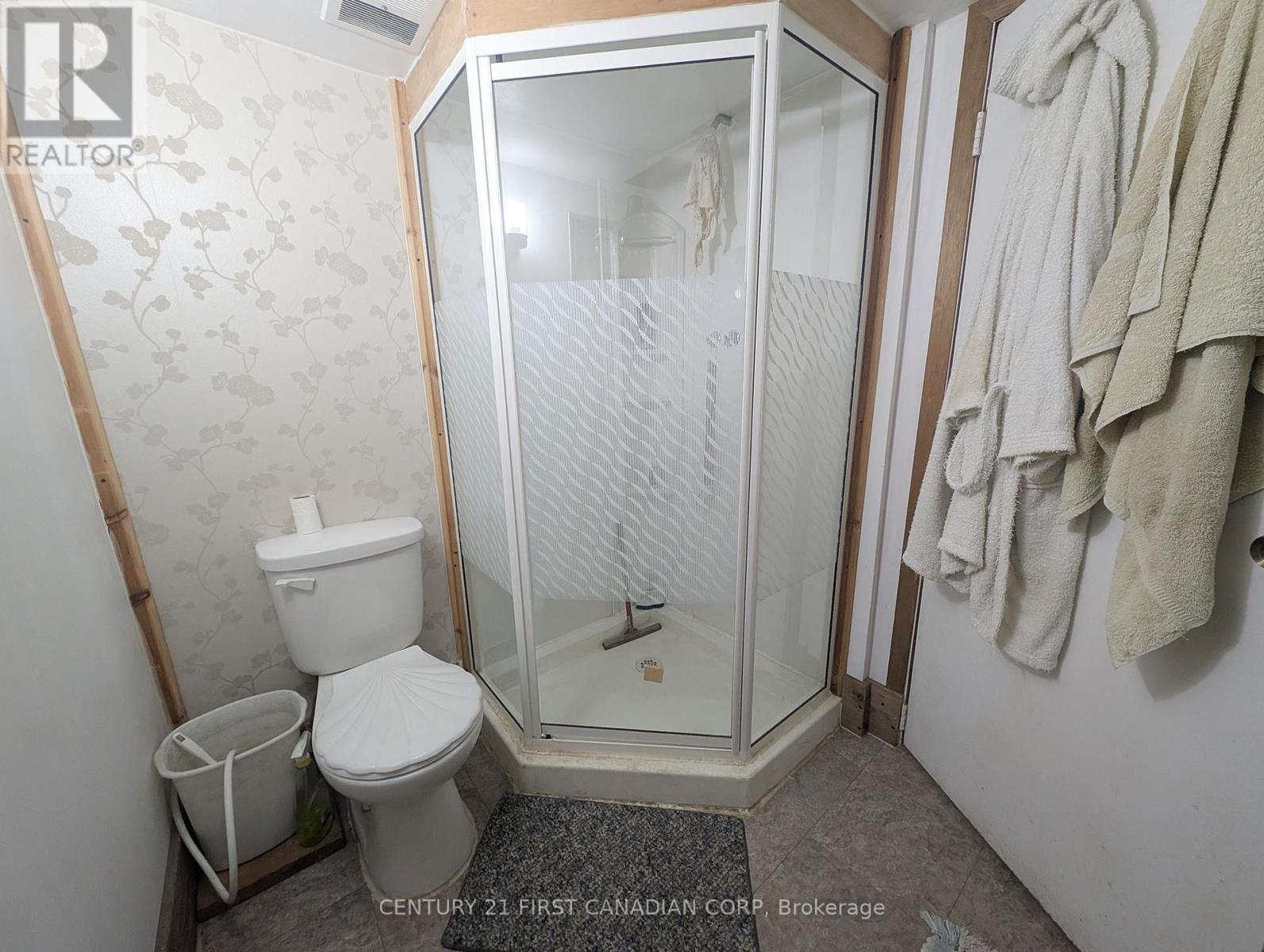 1169 Oxford Street E, London East (East G), Ontario  N5Y 3L7 - Photo 10 - X12204824