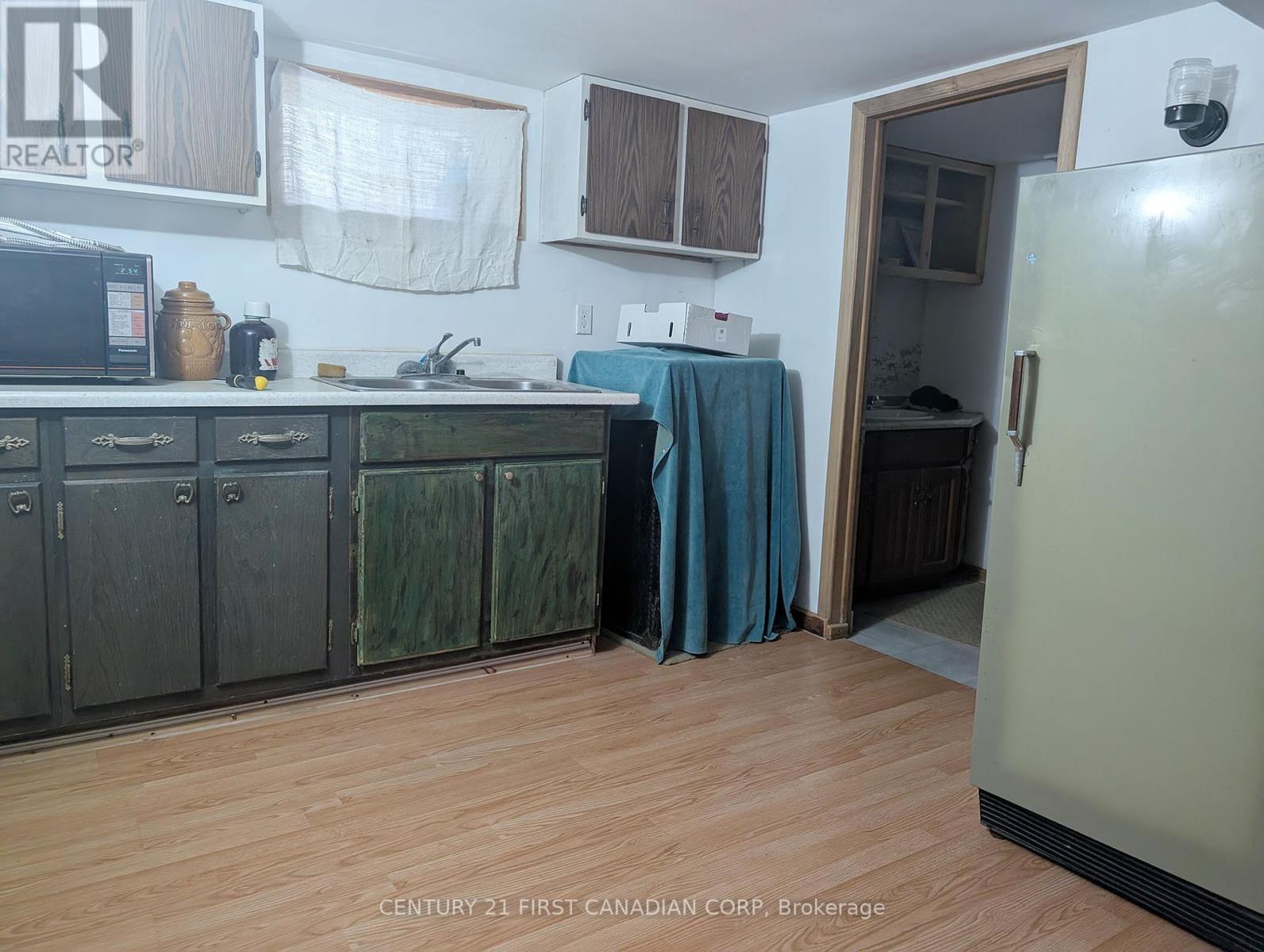 1169 Oxford Street E, London East (East G), Ontario  N5Y 3L7 - Photo 17 - X12204824