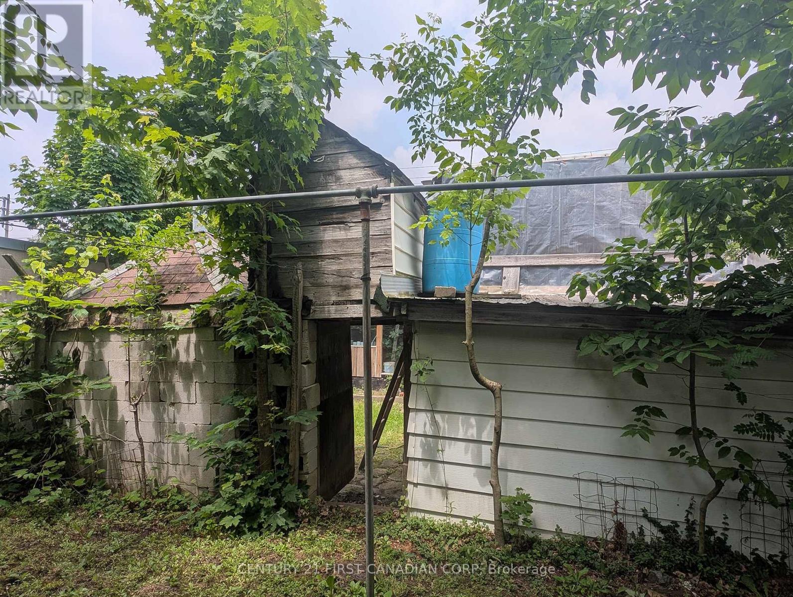 1169 Oxford Street E, London East (East G), Ontario  N5Y 3L7 - Photo 29 - X12204824