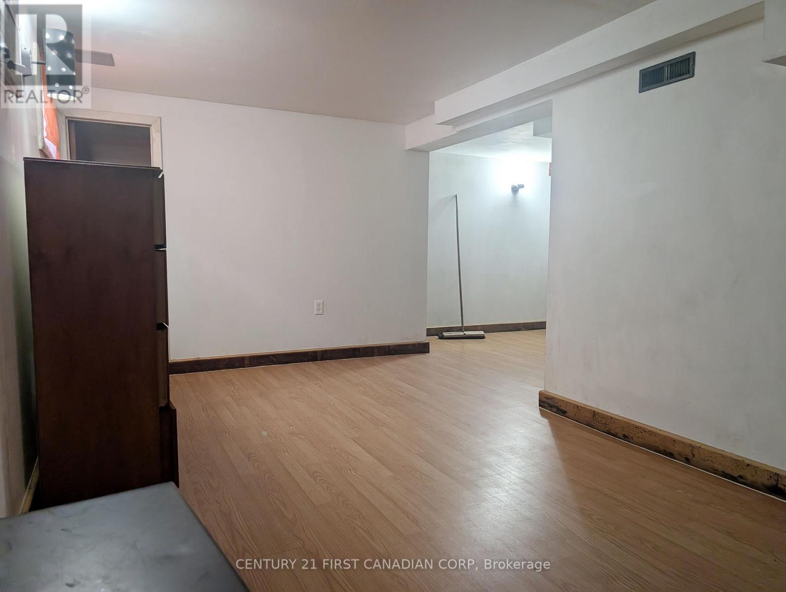 1169 Oxford Street E, London East, Ontario  N5Y 3L7 - Photo 25 - X12204468