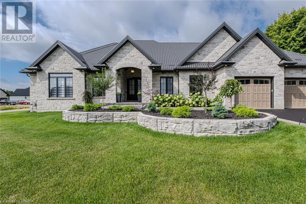 18 BANNISTER Street, Oakland, Ontario