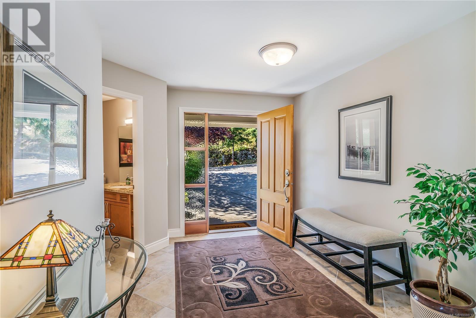 Property at 3495 Seabluff Lane image 3